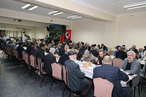 İFTAR YEMEĞİNDEN GÖRÜNTÜLER 