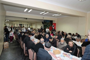 İFTAR YEMEĞİNDEN GÖRÜNTÜLER 