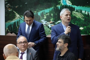 İFTAR YEMEĞİNDEN GÖRÜNTÜLER 