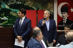 İFTAR YEMEĞİNDEN GÖRÜNTÜLER 