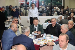 İFTAR YEMEĞİNDEN GÖRÜNTÜLER 