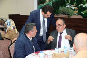 İFTAR YEMEĞİNDEN GÖRÜNTÜLER 