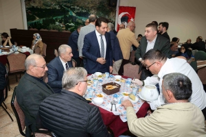 İFTAR YEMEĞİNDEN GÖRÜNTÜLER 