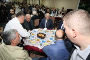 İFTAR YEMEĞİNDEN GÖRÜNTÜLER 