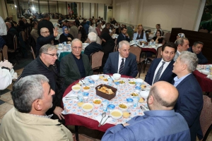 İFTAR YEMEĞİNDEN GÖRÜNTÜLER 