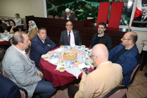 İFTAR YEMEĞİNDEN GÖRÜNTÜLER 