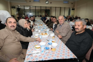 İFTAR YEMEĞİNDEN GÖRÜNTÜLER 