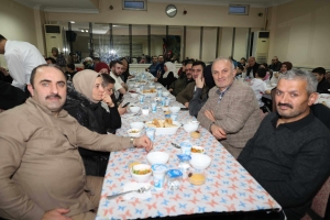 İFTAR YEMEĞİNDEN GÖRÜNTÜLER 