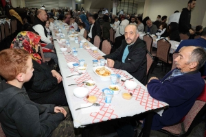 İFTAR YEMEĞİNDEN GÖRÜNTÜLER 