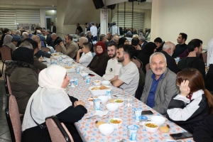 İFTAR YEMEĞİNDEN GÖRÜNTÜLER 