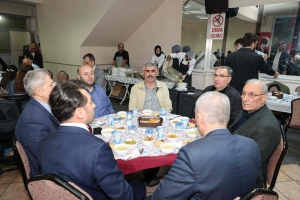 İFTAR YEMEĞİNDEN GÖRÜNTÜLER 