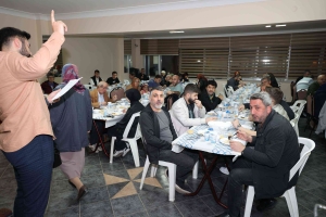 İFTAR YEMEĞİNDEN GÖRÜNTÜLER 