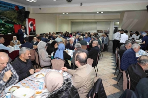 İFTAR YEMEĞİNDEN GÖRÜNTÜLER 